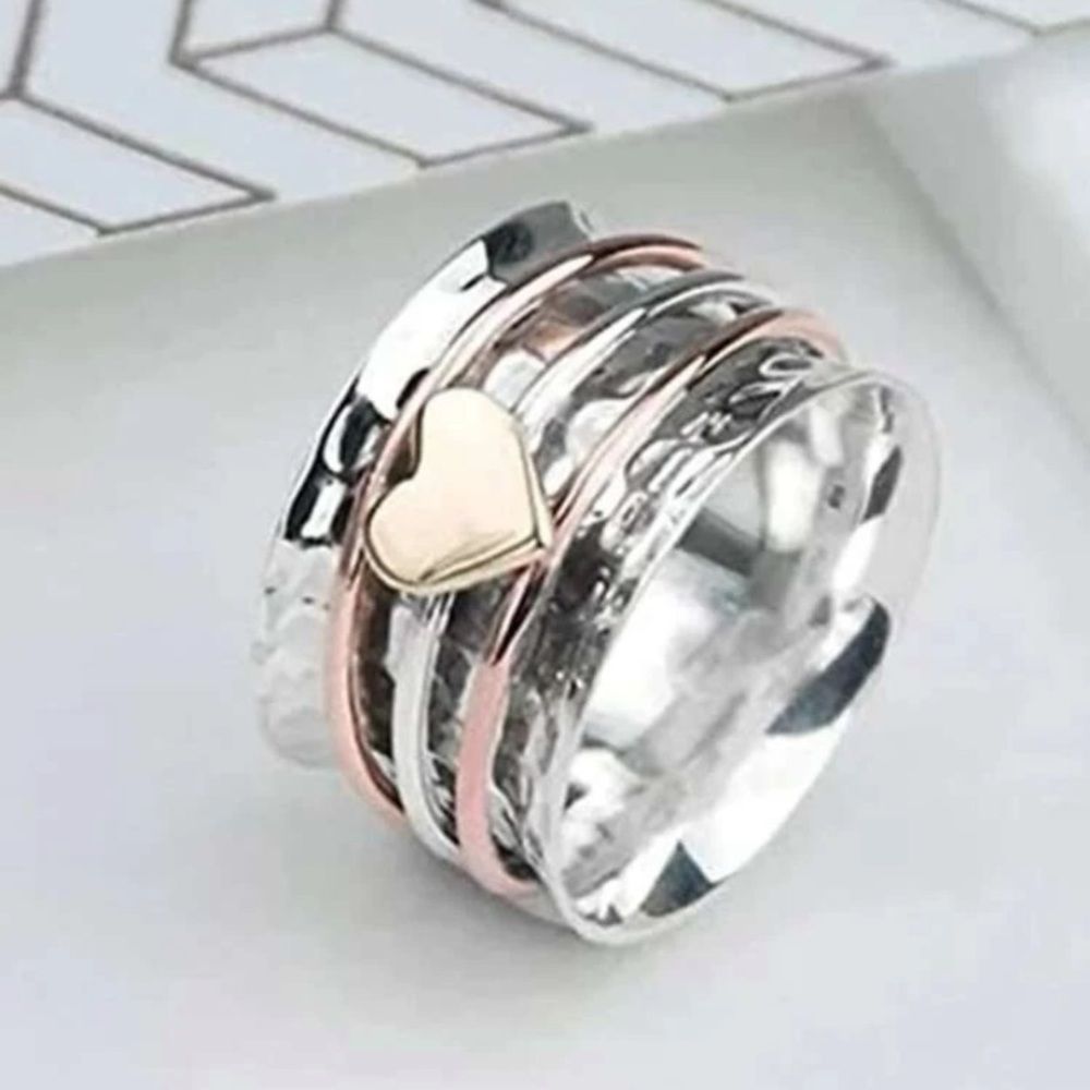 NEW! HEART RING - Picture 4 of 5